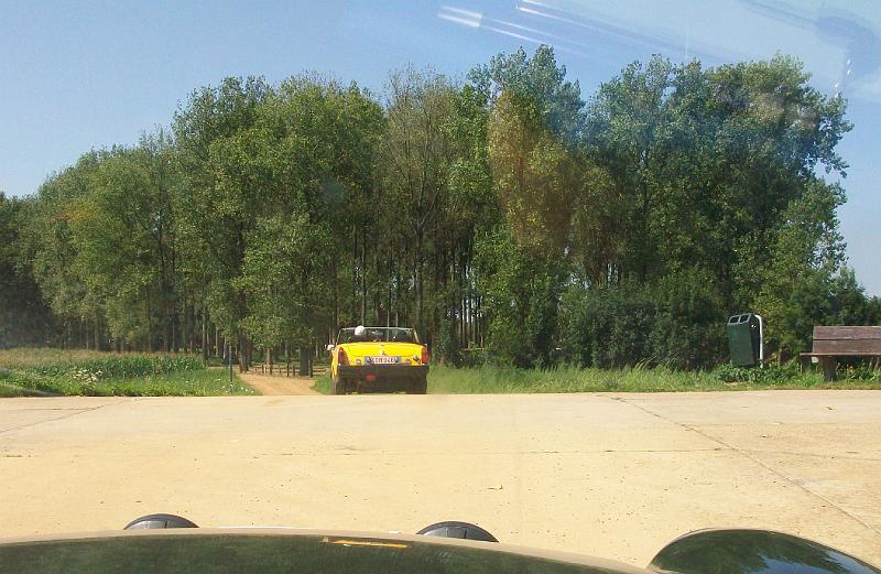 Heerlijk picknicken op een mooie locatie (1).JPG